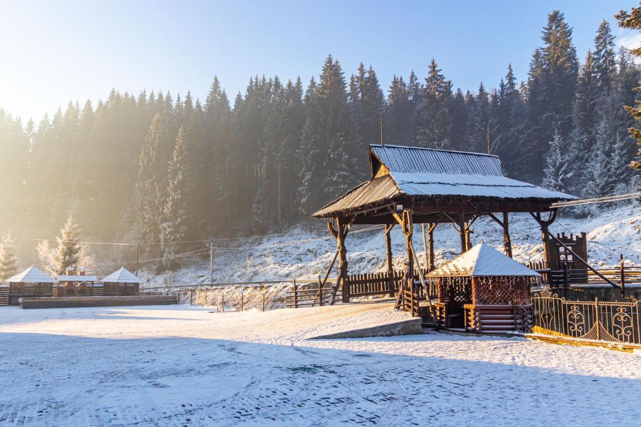 Villa Nikoletta Spa Bukovel Exterior photo